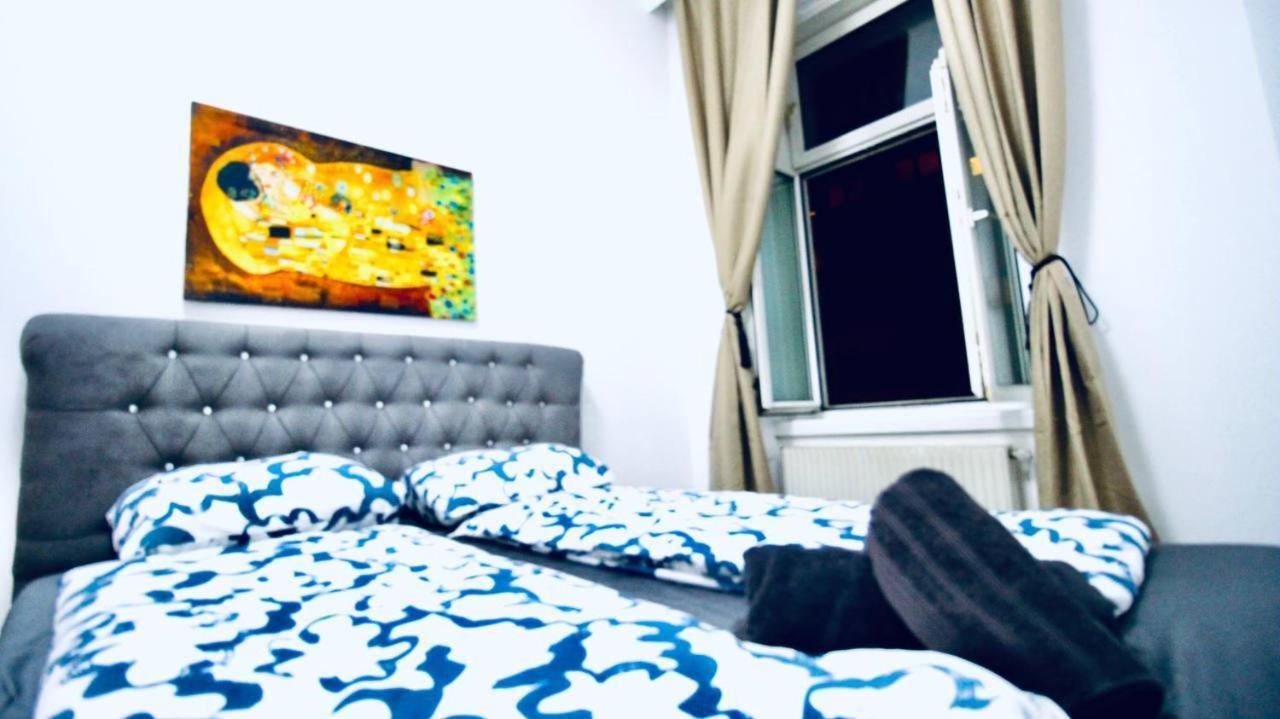 Modern Double Room Js A Wenen Buitenkant foto